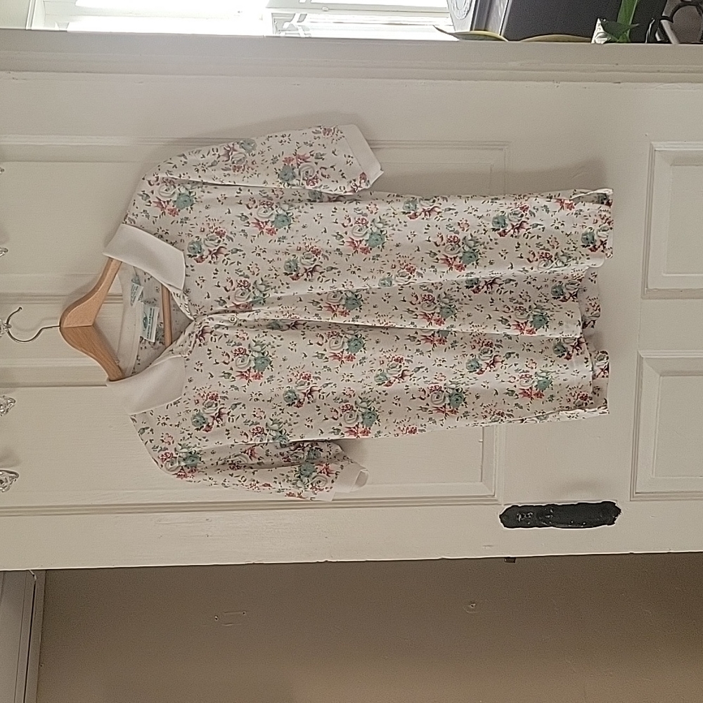 Vintage Polo Style Floral Top- Very Soft - Large